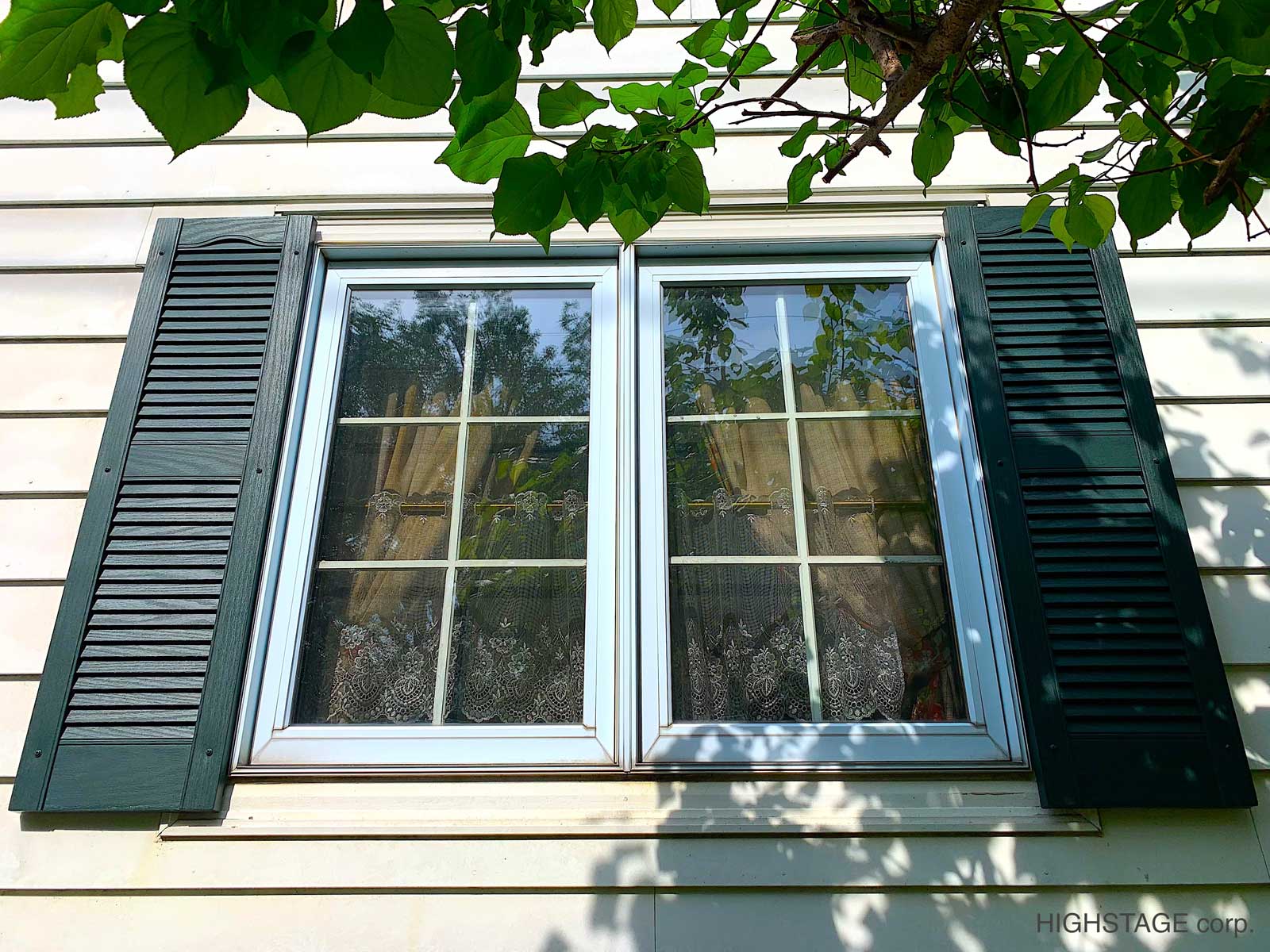【メンテナンス・修理】窓飾りシャッター交換 印象が”劇的”に変わります。 | ハイステージの輸入住宅リフォーム・メンテナンス・リノベーション